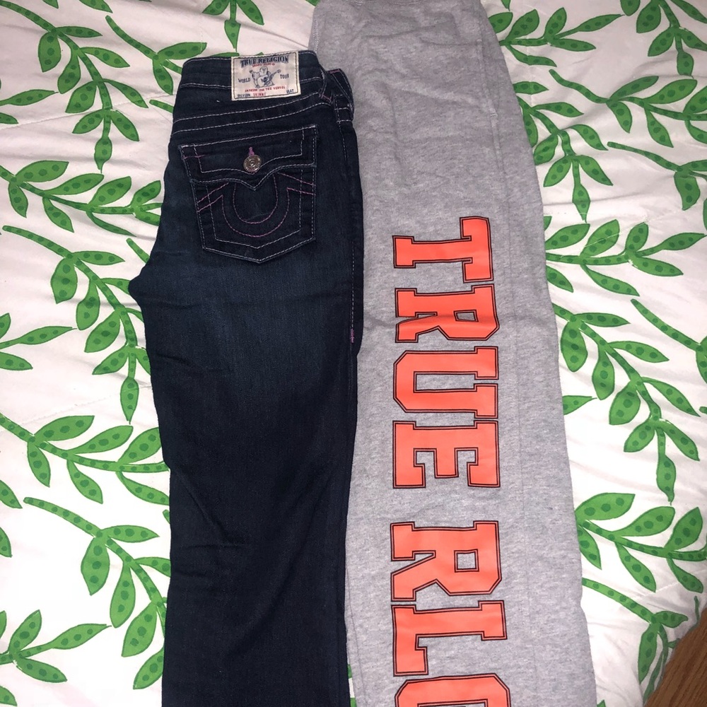 2 TRUE RELIGION BOTTOMS